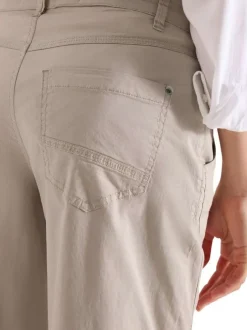 Pantalon chino en coton beige uni pourvu d'une coupe droite