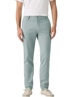 Pantalon chino en coton bleu clair pourvu du patch de la marque