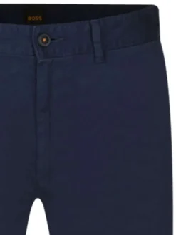 Pantalon chino en coton bleu marine uni avec une coupe slim fit