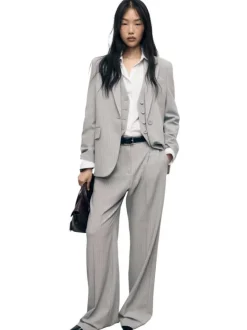 Pantalon chino gris clair à rayures tennis avec une coupe large