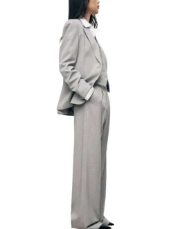 Pantalon chino gris clair à rayures tennis avec une coupe large