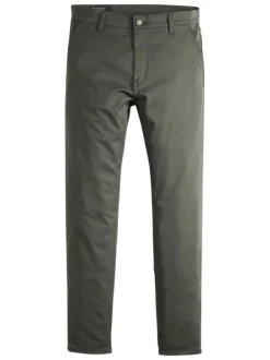 Pantalon chino kaki à coupe slim pourvu du patch de la marque