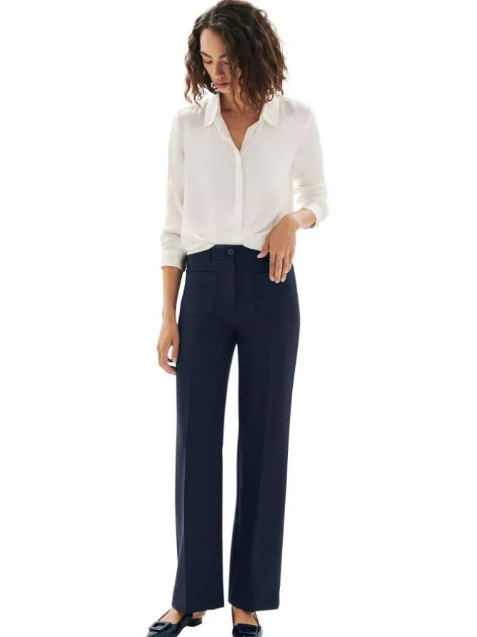 Pantalon Chino marine uni coupe bootcut pourvu de passants