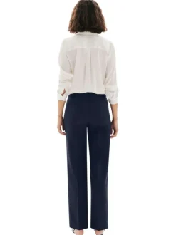 Pantalon Chino marine uni coupe bootcut pourvu de passants