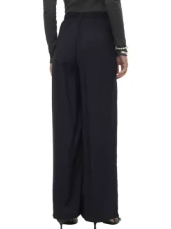 Pantalon chino noir coupe ample pourvu d'une taille élastiquée à l'arrière