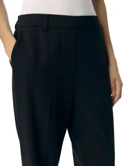 Pantalon chino noir pourvu d'une coupe droite et d'une taille élastiquée