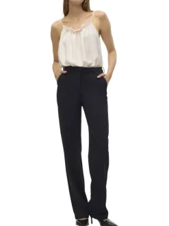 Pantalon chino noir uni avec une coupe bootcut et des passants pour ceinture
