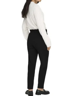 Pantalon Chino noir uni avec une coupe cigarette et une taille élastiquée