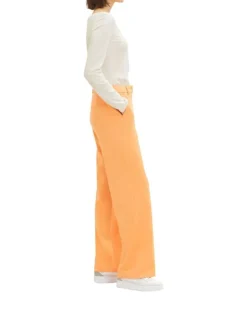 Pantalon chino orange uni avec une coupe bootcut et une taille haute
