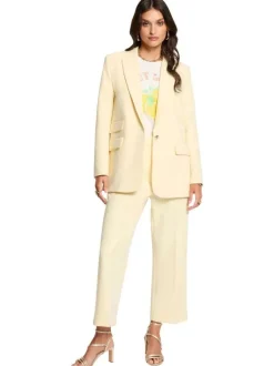 Pantalon chino à plis jaune pourvu d'une coupe droite et d'une taille haute