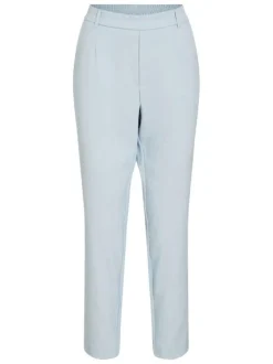 Pantalon ciel uni avec une coupe cigarette et une taille intermédiaire