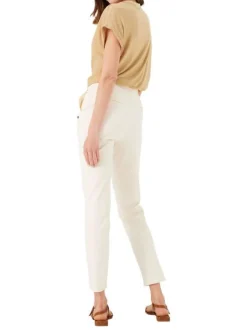 Pantalon écru uni avec une coupe slim et une taille intermédiaire