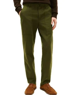 Pantalon en coton kaki à coupe droite pourvu de poches plaquées