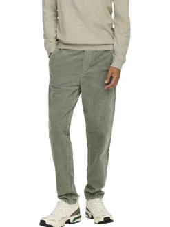 Pantalon en coton vert sauge en velours côtelé à coupe regular fit