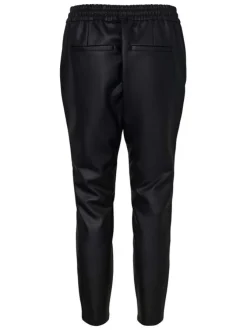 Pantalon en simili cuir noir uni avec une coupe droite