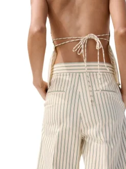 Pantalon jaune à rayures pourvu d'une coupe droite et d'une taille haute