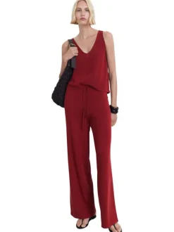 Pantalon jogging rouge uni avec un cordon de serrage et une coupe droite