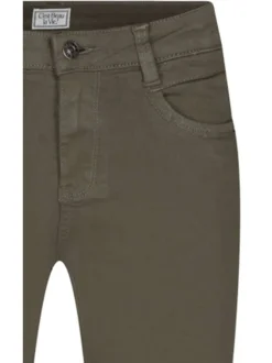 Pantalon kaki uni avec une coupe slim et des passants pour la ceinture