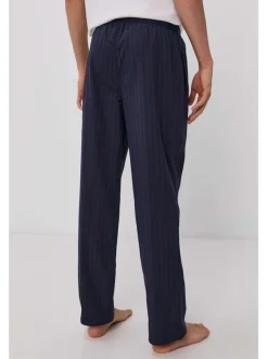 Pantalon marine en coton carreaux avec une coupe fermée
