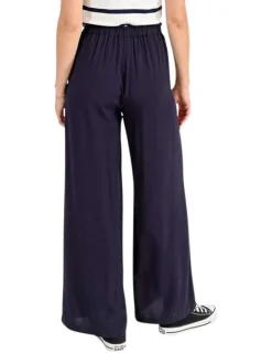 Pantalon marine uni avec une coupe large et une taille intermédiaire