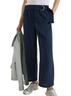 Pantalon marine uni pourvu d'une fermeture avec ceinture amovible assortie