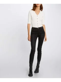 Pantalon 5 Poches noir uni avec des liserés et une coupe slim