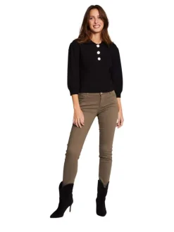 Pantalon 5 Poches vert uni avec une coupe slim et des passants pour ceinture