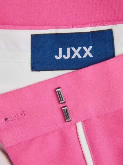 Pantalon rose Mary avec pli central et vertical sur les 2 faces coupe droite