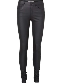 Pantalon skinny noir en simili cuir avec passants pour ceinture