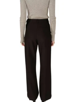 Pantalon tailleur noir uni avec une 2 poches et une coupe bootcut