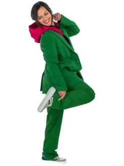Pantalon vert uni avec une coupe chino et poche droite à l'arrière