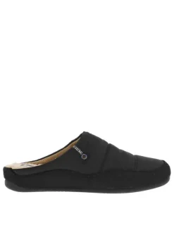 Pantoufles mules noires avec le coup de pied matelassé et feutrine noire