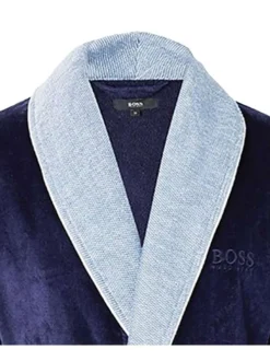 Peignoir d'intérieur bleu marine en velours avec un col châle et deux poches latérales