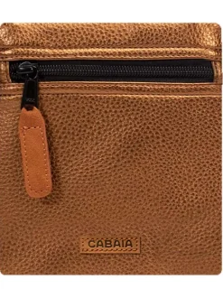 Pochette camel unie effet grainé pourvue d'une fermeture zippée