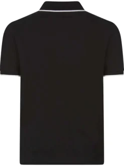 Polo noir uni avec une coupe droite à col français et nom de la marque