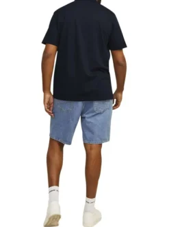 Polo bleu marine en maille piquée à manches courtes avec une coupe droite