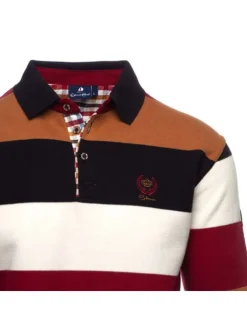 Polo bordeaux à rayures avec une coupe droite et des manches longues
