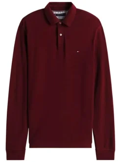 Polo en coton biologique bordeaux avec un col à rabats et des manches courtes