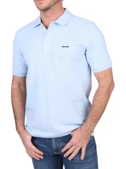 Polo en coton biologique ciel uni avec un col français et une coupe droite