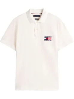Polo en coton biologique écru avec un col à rabats boutonné