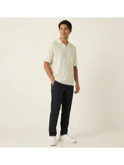 Polo en coton biologique écru à coupe droite pourvu d'un col à revers