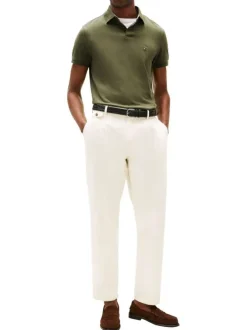 Polo en coton biologique kaki avec un col à rabats et des manches courtes