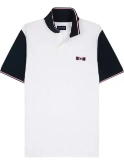 Polo en coton blanc uni avec une coupe droite et un col à revers boutonné