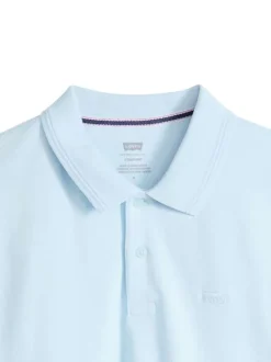 Polo en coton ciel uni avec une coupe droite et un col boutonné