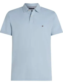 Polo en coton ciel uni à coupe droite, col polo et logo brodé sur la poitrine