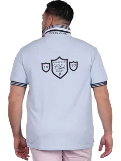 Polo en coton ciel uni pourvu d'une coupe droite et d'un col boutonné