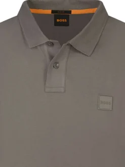 Polo en coton marron uni à coupe droite avec un col boutonné