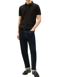 Polo en coton noir uni à coupe regular fit avec le logo brodé en petit