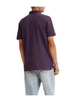 Polo en coton prune uni avec un col fermé par 3 boutons et une coupe regular fit