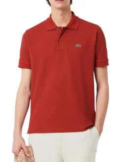 Polo en coton rouge brique uni à coupe regular fit avec le petit crocodile brodé